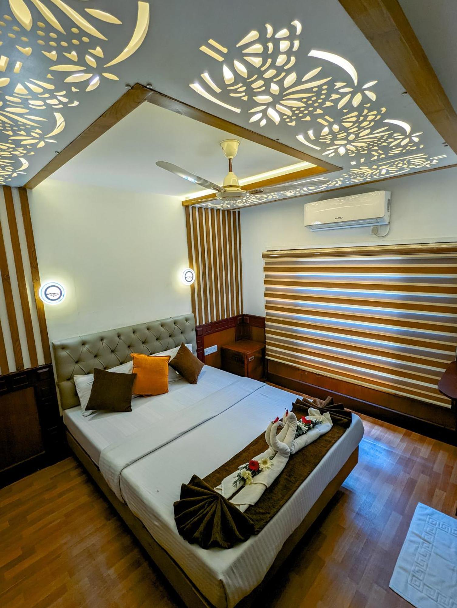 Grand Villa Houseboat Kumarakom Zewnętrze zdjęcie