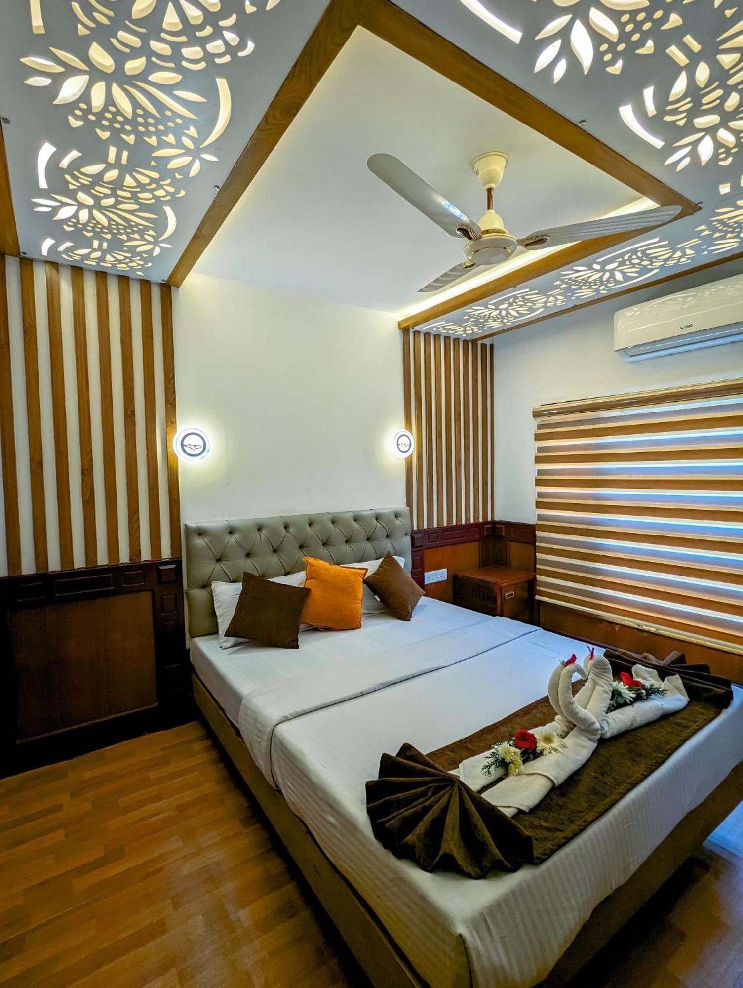 Grand Villa Houseboat Kumarakom Zewnętrze zdjęcie